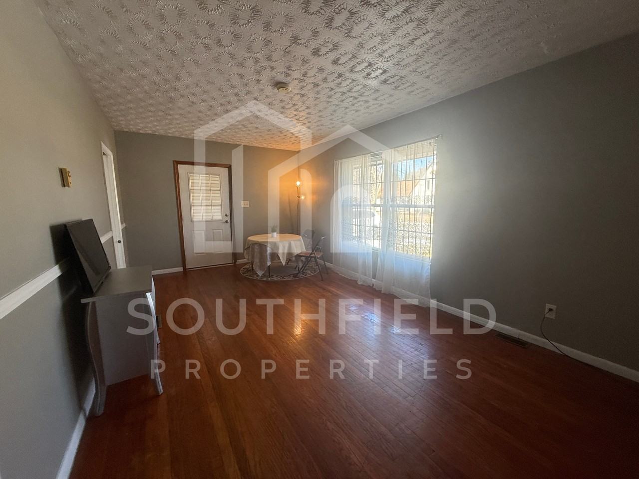 5881 Elm St #1 - Photo 3 of 19