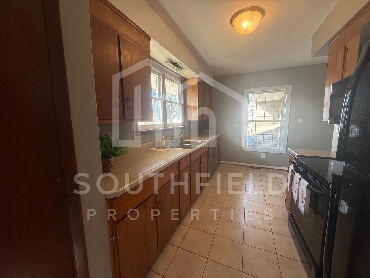 5881 Elm St #1 - Photo 7 of 19