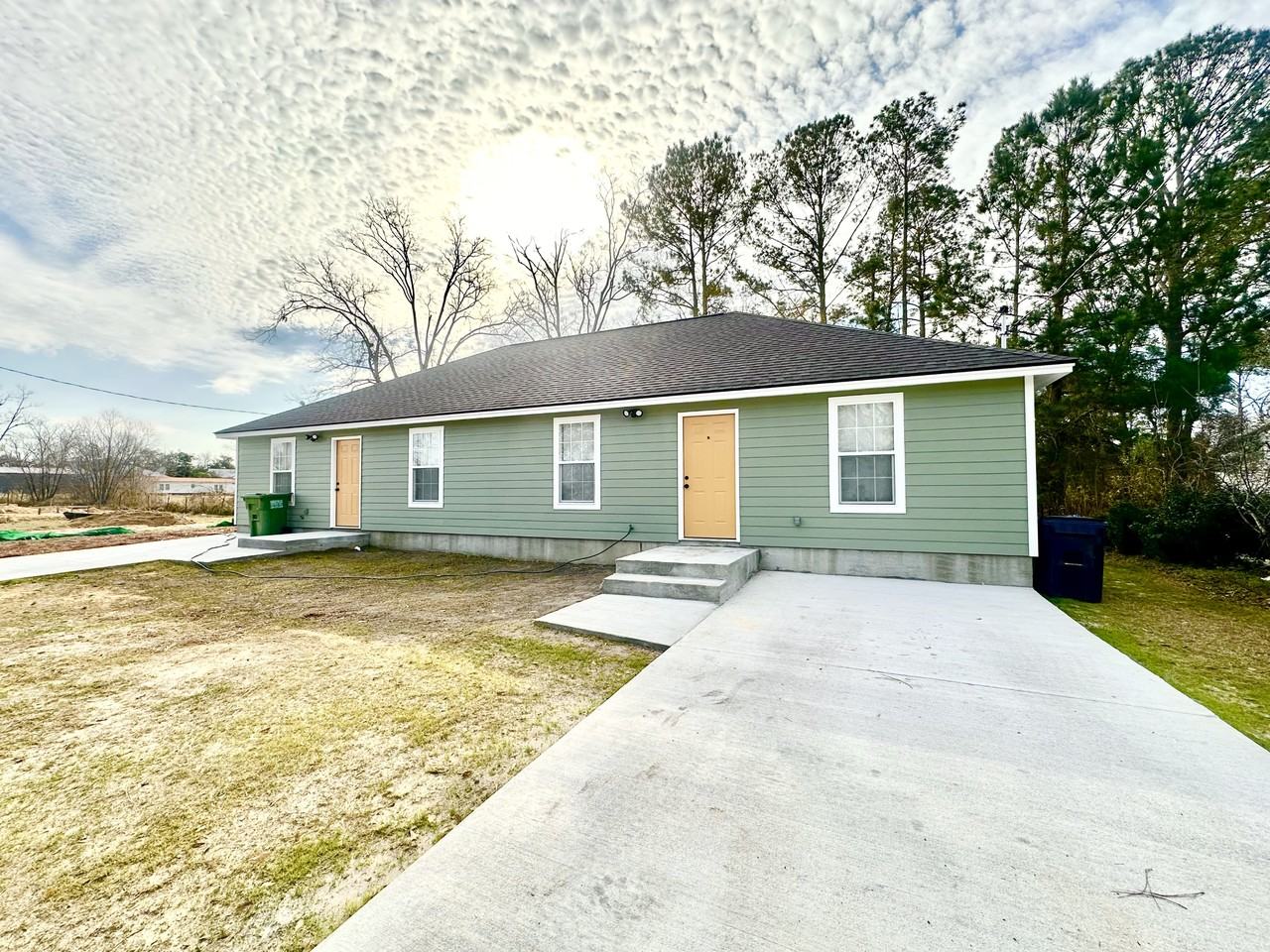 30 Sirmans Drive - 1Apt A #1 - Photo 2 of 10