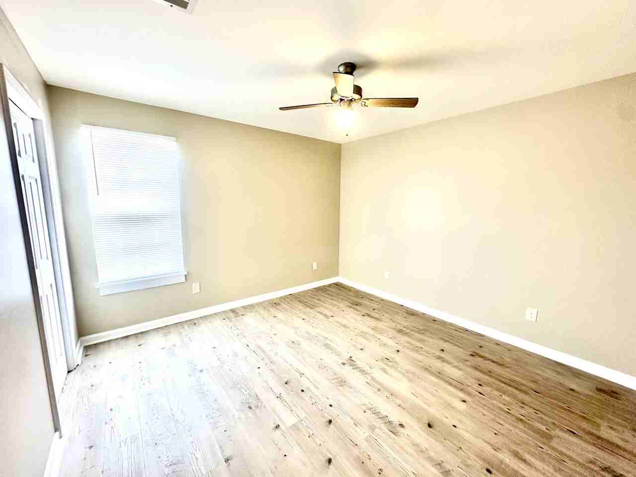 30 Sirmans Drive - 1Apt A #1 - Photo 7 of 10