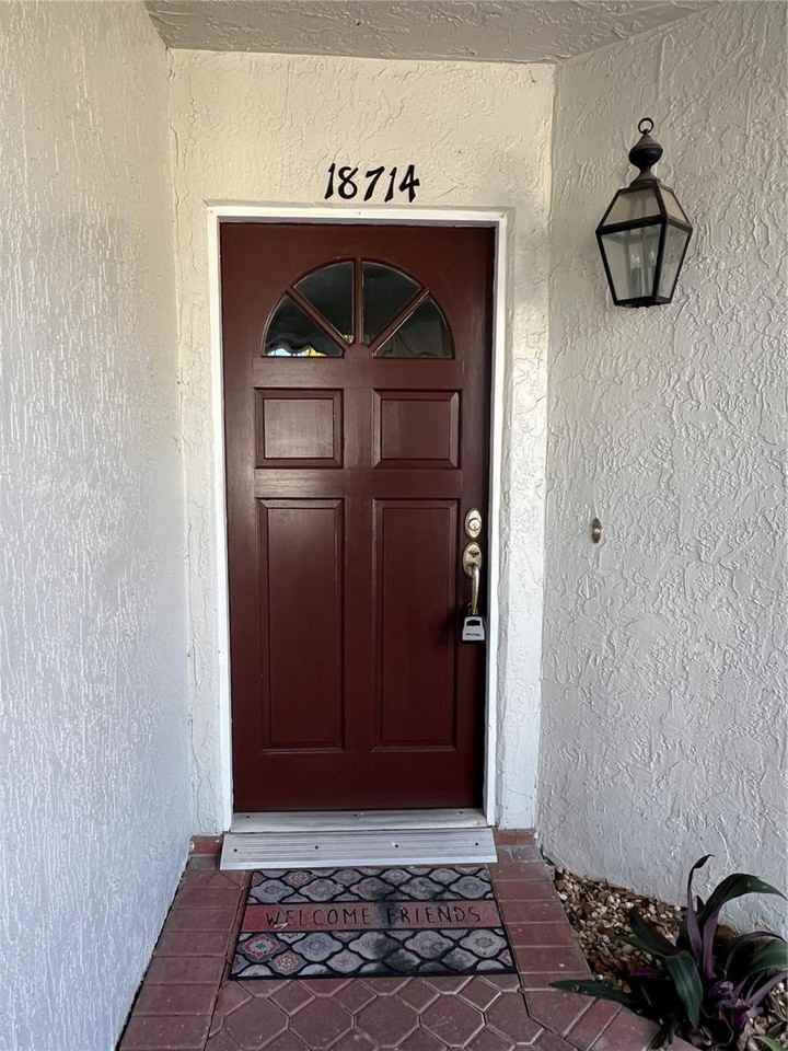 18714 Wimbledon Cir #1 - Photo 2 of 25