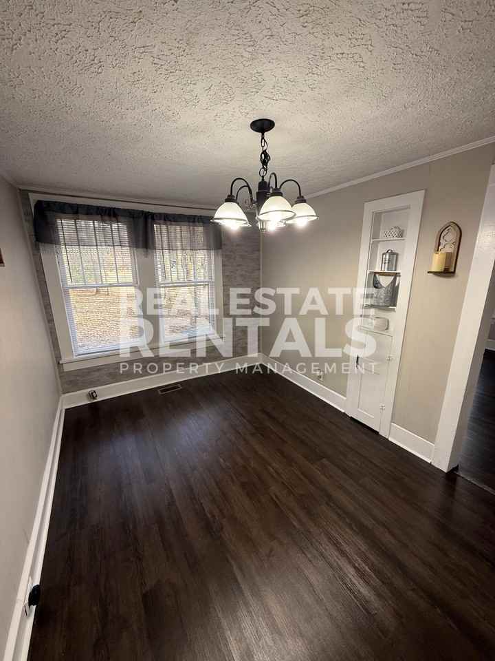 1036 Glendale Ave #1 - Photo 5 of 11