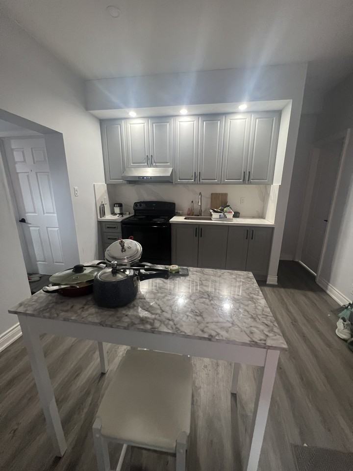 219 Stewart St - Photo 4 of 27
