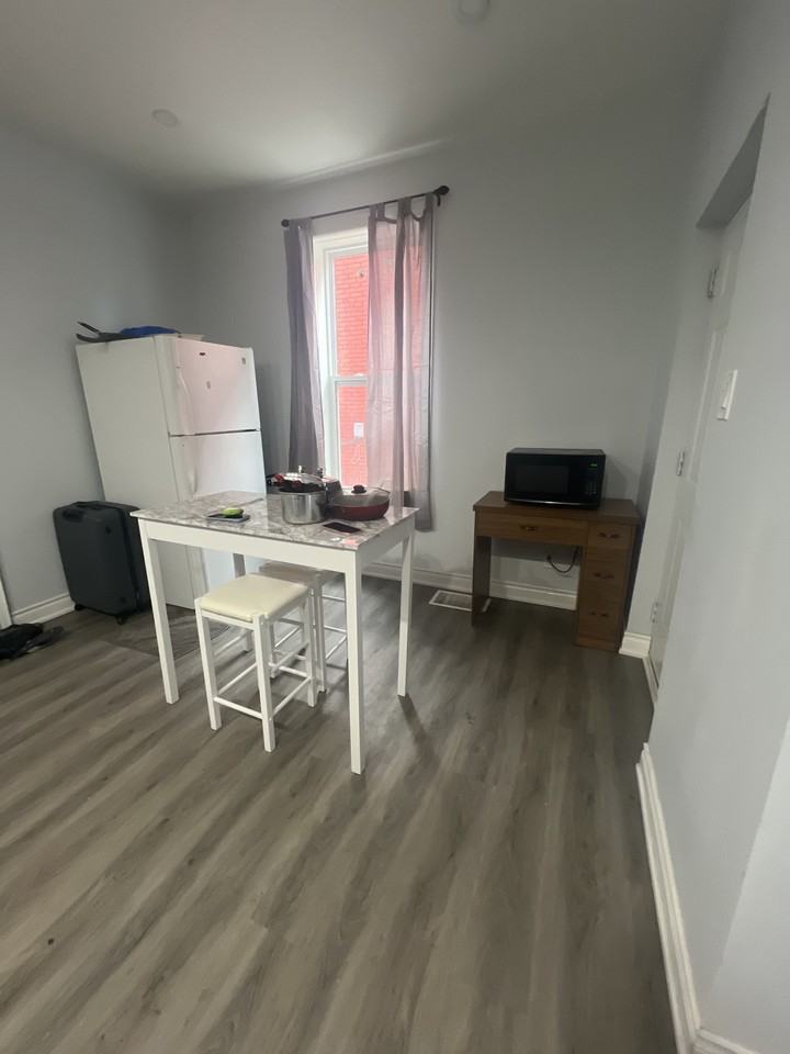 219 Stewart St - Photo 5 of 27