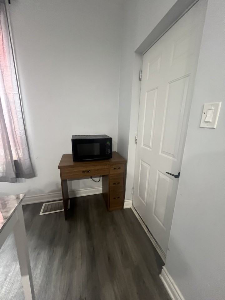 219 Stewart St - Photo 6 of 27