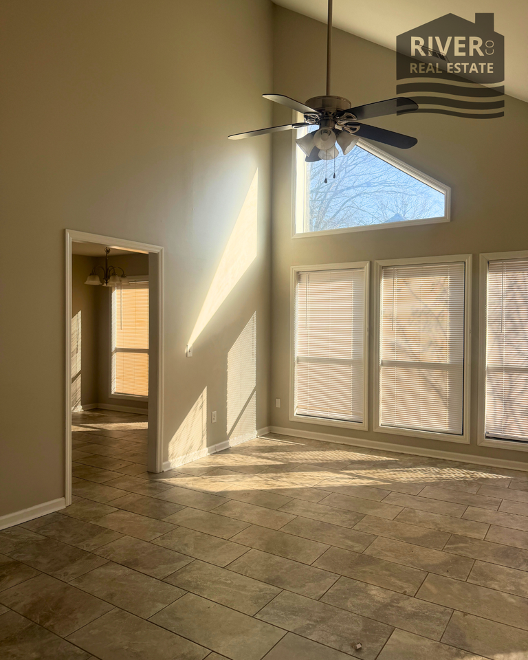 111 Shelley Ln #1 - Photo 4 of 14