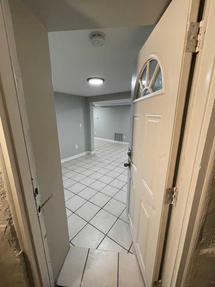 4235 W Potomac Ave - Photo 6 of 10