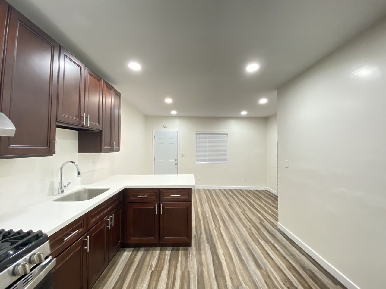 70 15th Pl #15 - Photo 3 of 10