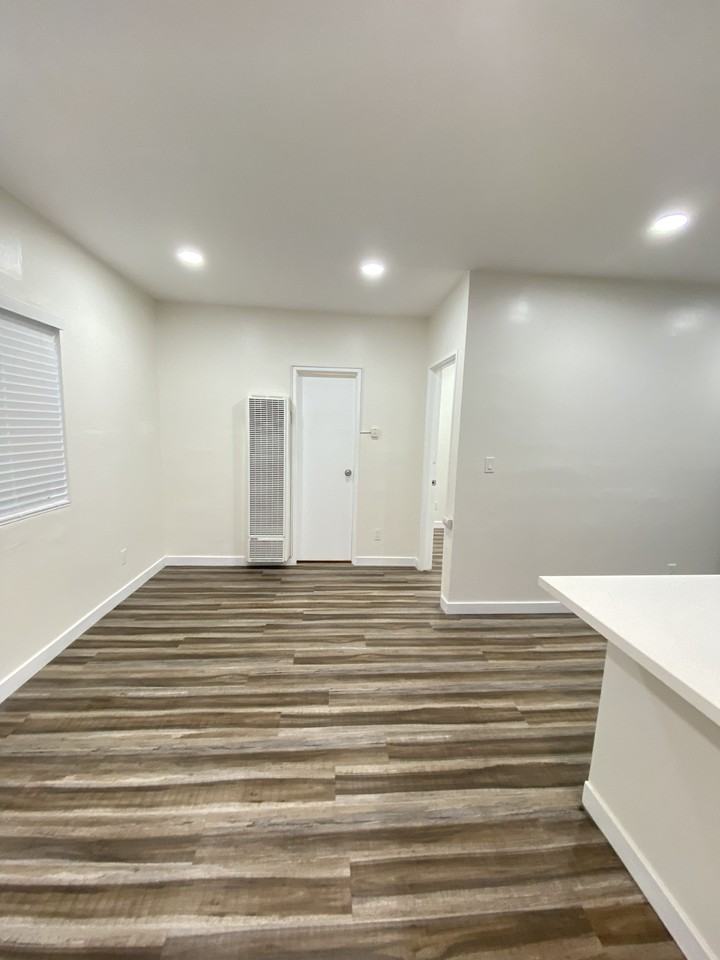 70 15th Pl #15 - Photo 7 of 10