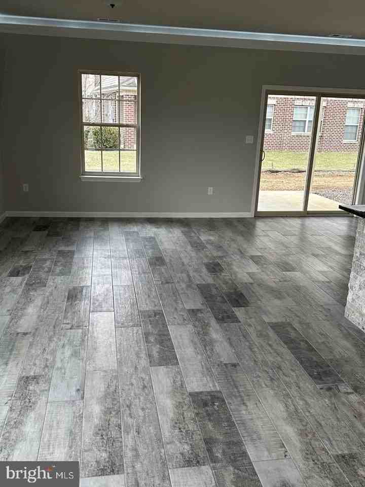 117 Delano Dr - Photo 6 of 23