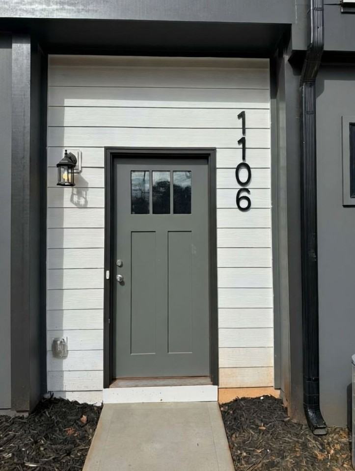 1106 Ivan Dr #1 - Photo 2 of 45