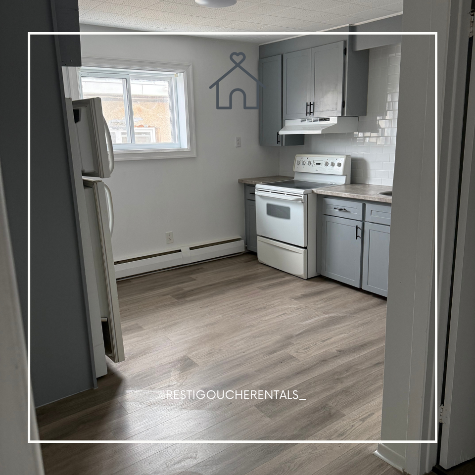 111 Brunswick St #1 - Photo 3 of 10