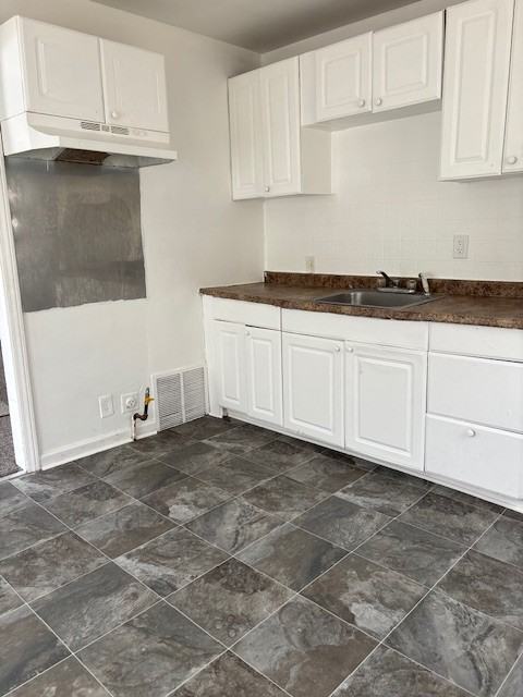 18134 Vaughan St #1 - Photo 5 of 30