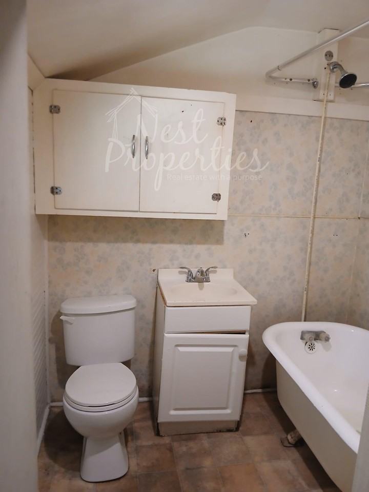 625 Oneal St #1 - Photo 5 of 6