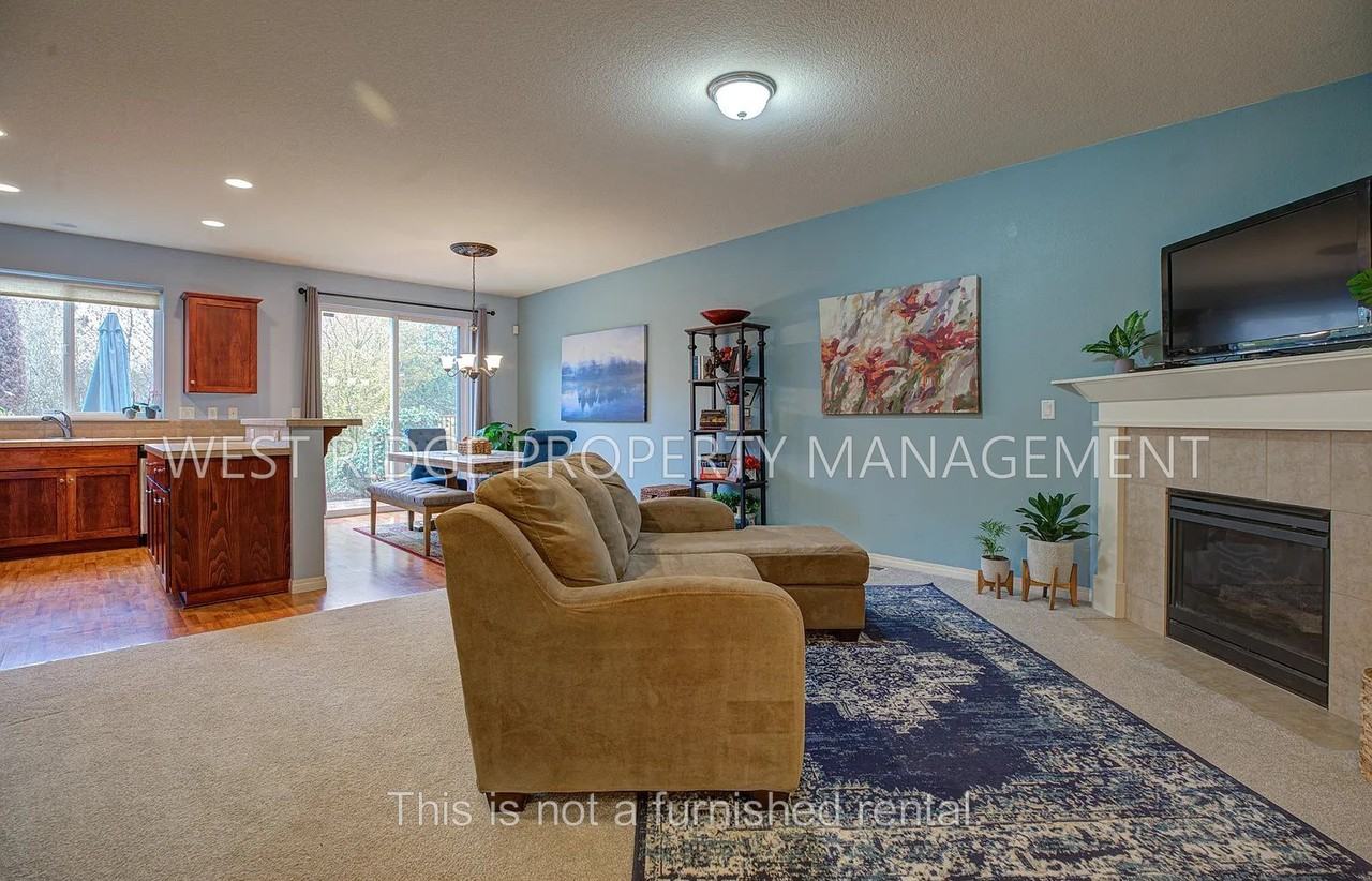 3072 Se Kingswood Ave #1 - Photo 5 of 20