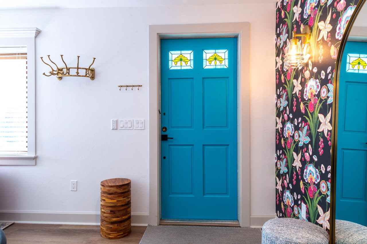 304 Nw 24th St #1 - Photo 2 of 31