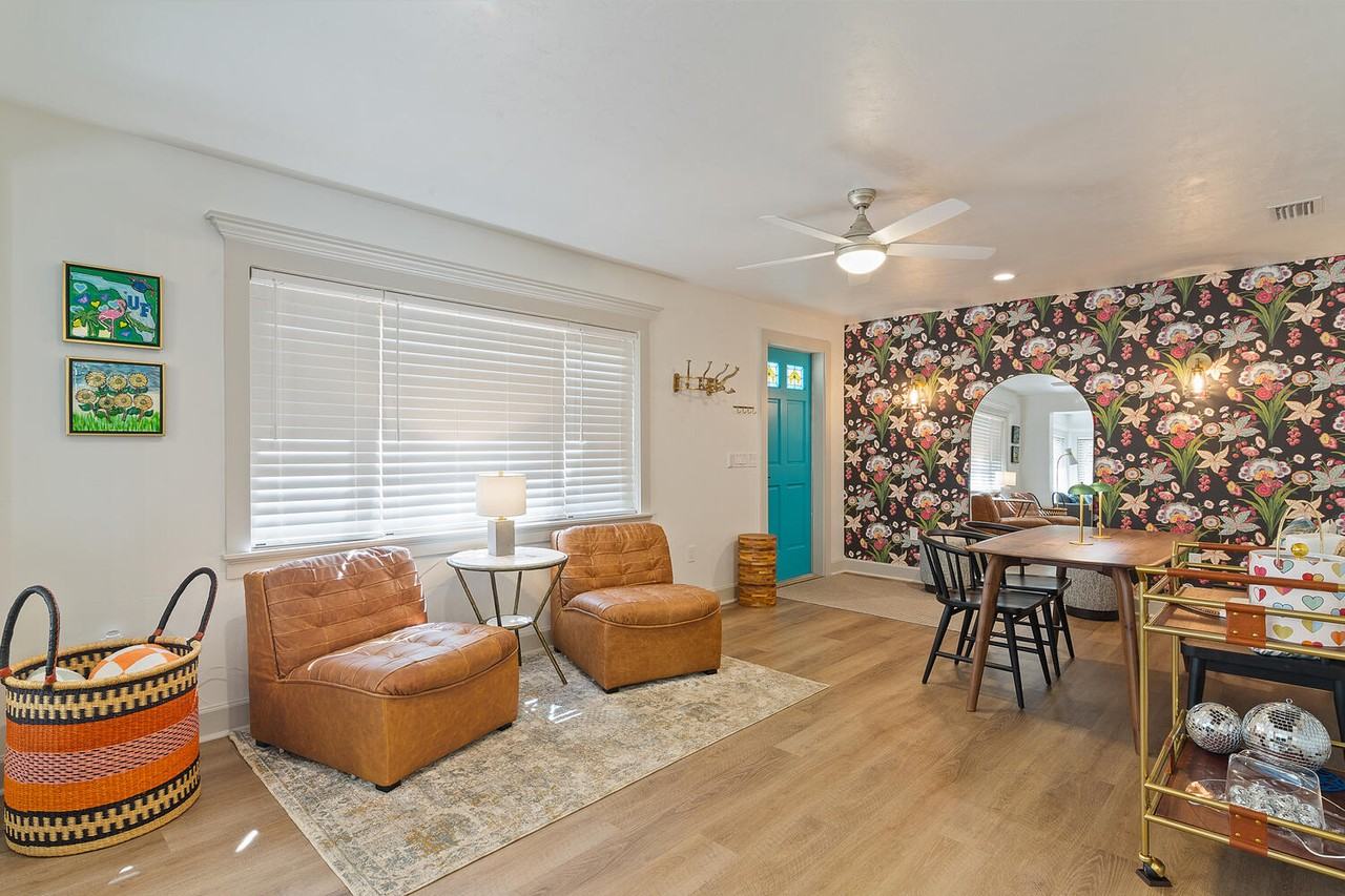 304 Nw 24th St #1 - Photo 5 of 31