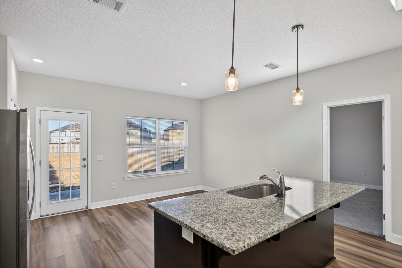 20 Centennial Ct #1 - Photo 7 of 34