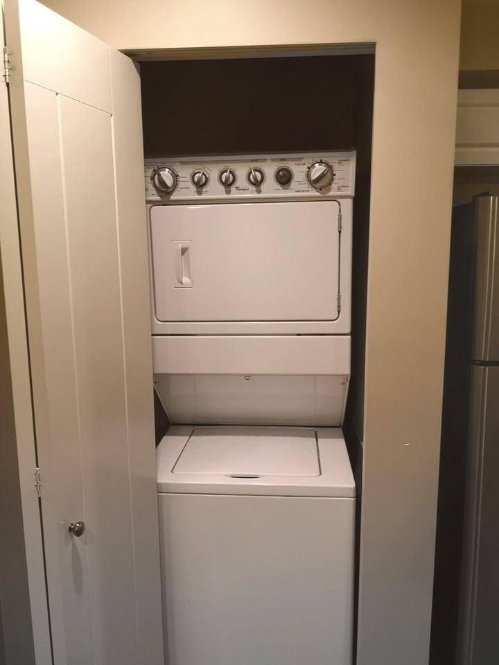 7839B 210 St #1 - Photo 6 of 6