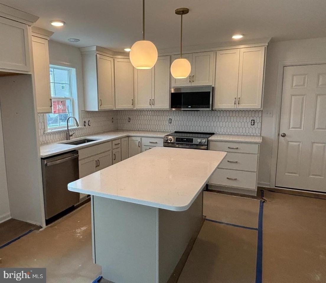 43 Old Orchard Rd - Photo 5 of 10