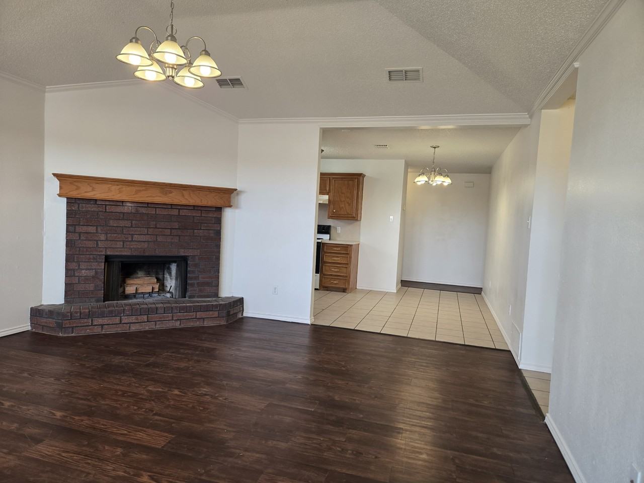 5709 Auburn Dr #1 - Photo 3 of 19