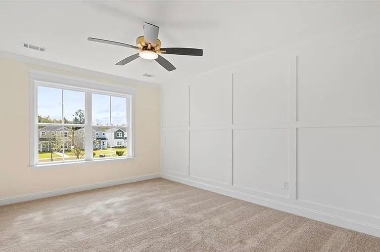 22 Governors Blvd #1 - Photo 6 of 12