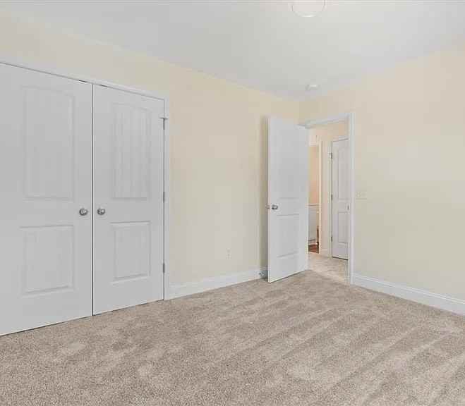 22 Governors Blvd #1 - Photo 5 of 8