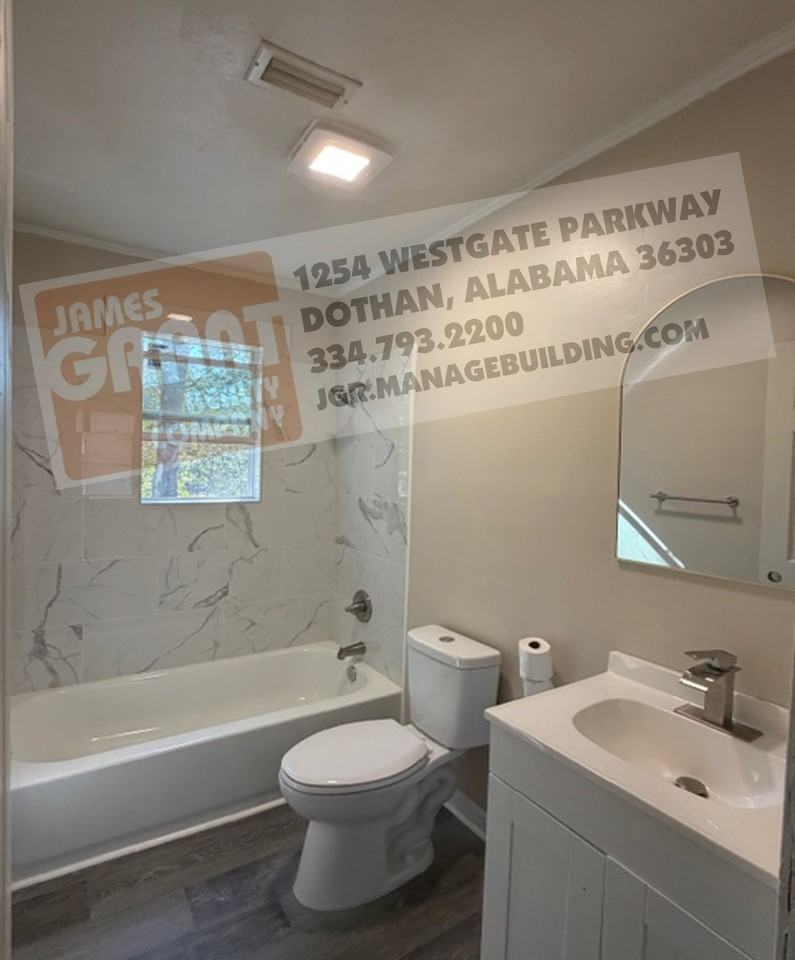 1103 Tacoma St #1 - Photo 7 of 10