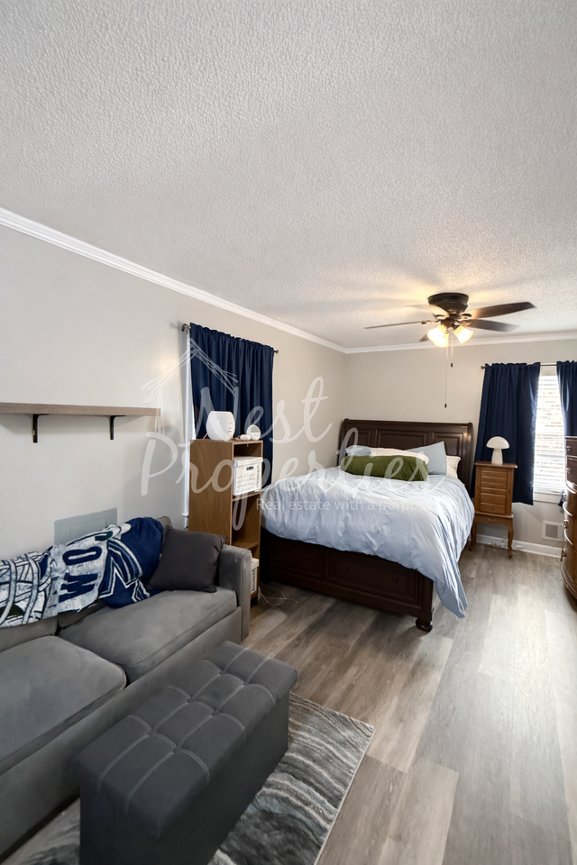 1458 Ilex St #1 - Photo 7 of 10