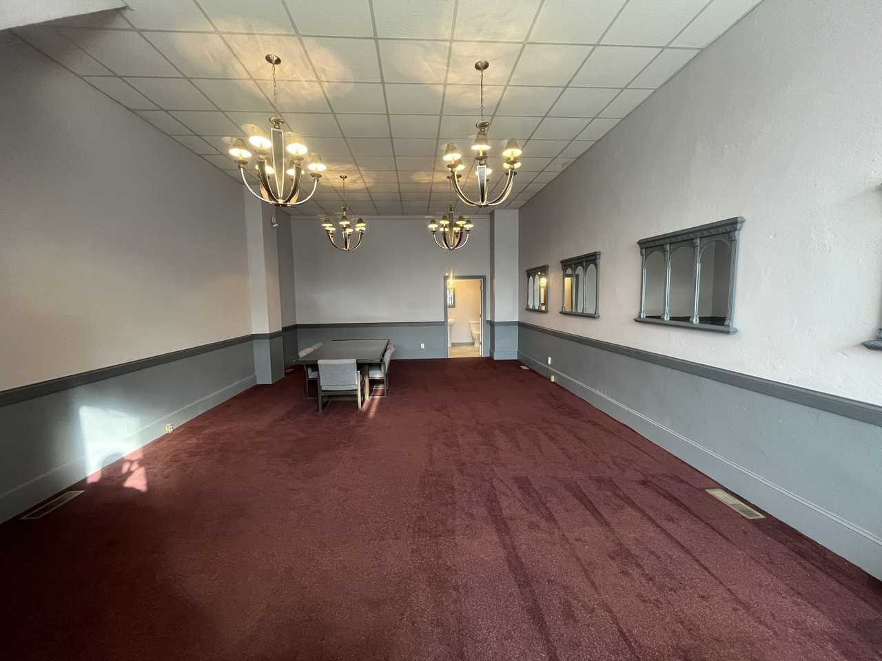 328 E State St #2 - Photo 4 of 9