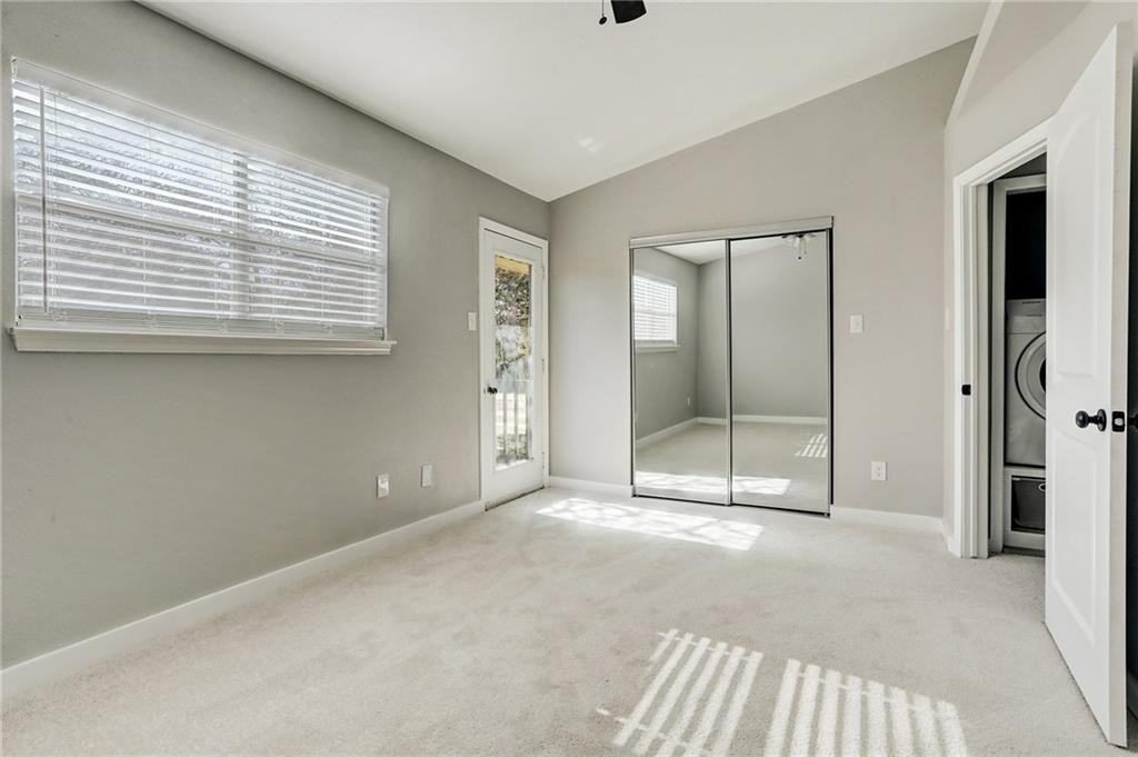 1810 River Crossing Cir #1 - Photo 4 of 7