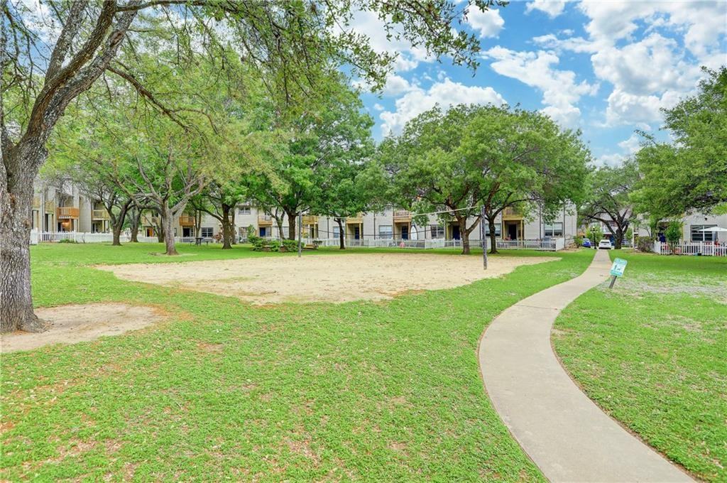 1810 River Crossing Cir #1 - Photo 6 of 7