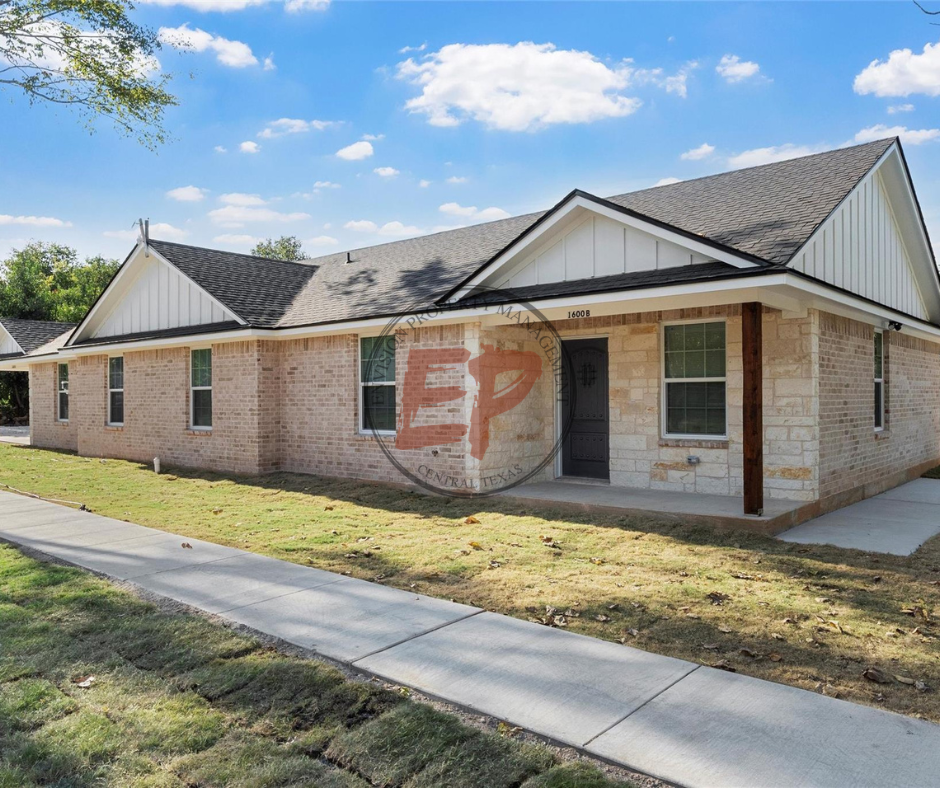 1600 N 11th St #1 - Photo 2 of 16