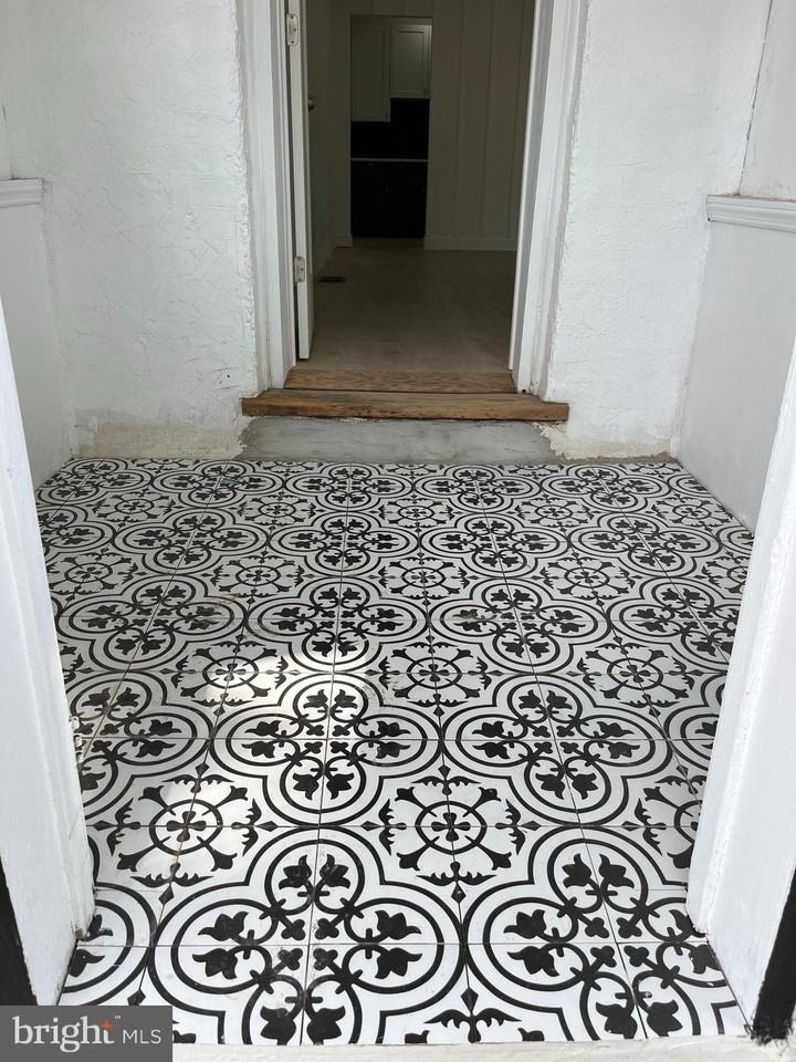 924 Bethlehem Pike - Photo 3 of 34