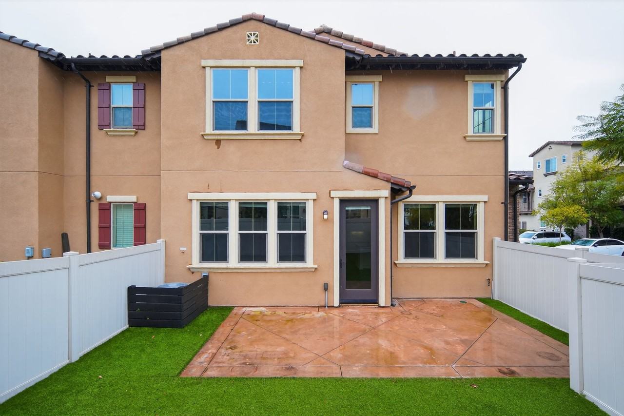 16421 Veridian Cir #1 - Photo 2 of 30