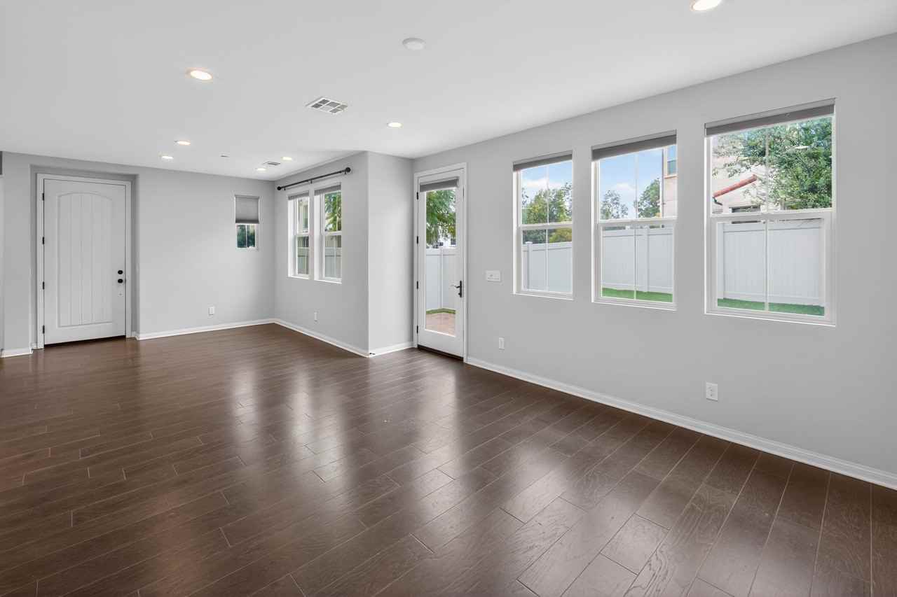 16421 Veridian Cir #1 - Photo 4 of 30