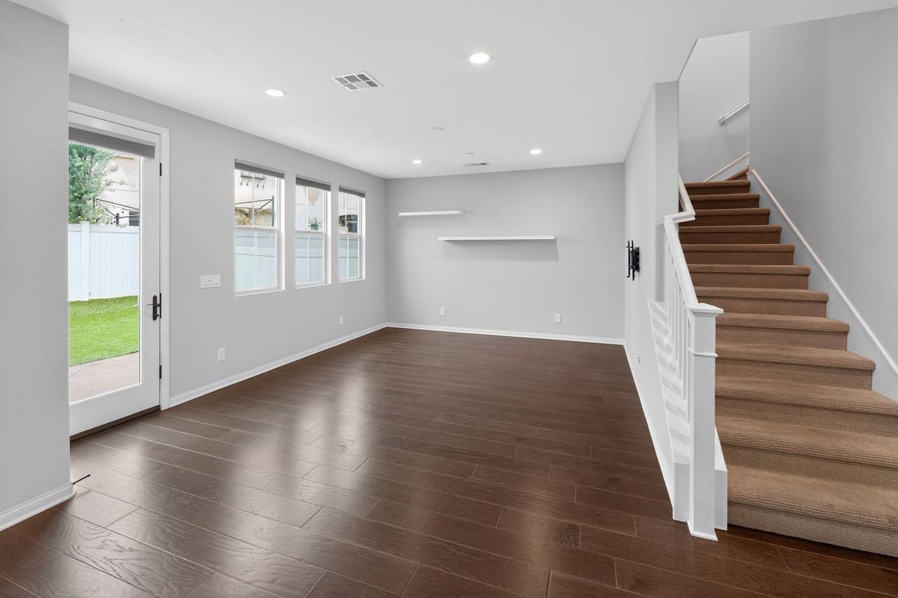 16421 Veridian Cir #1 - Photo 6 of 30