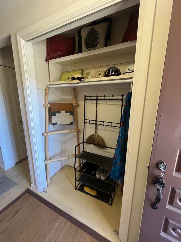 405 Camino De La Placita - 1Unit 4A #1 - Photo 4 of 21