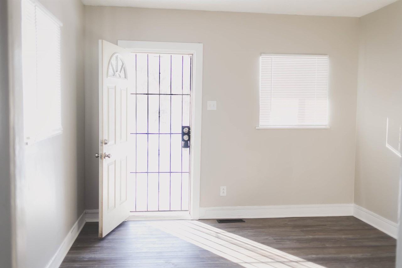 137 S Sheridan Ave #1 - Photo 5 of 16