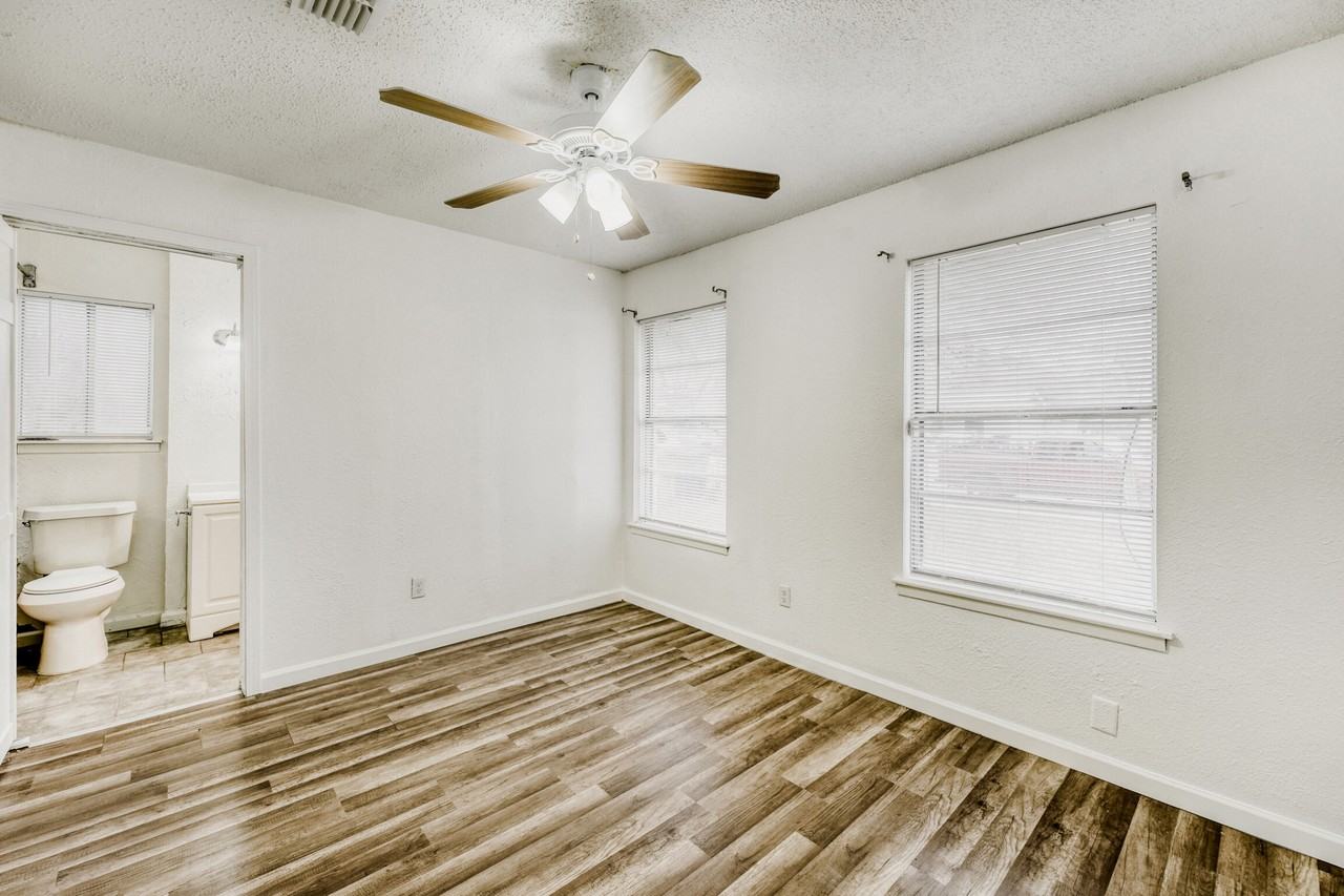 6206 Hogan Ave #1 - Photo 5 of 8