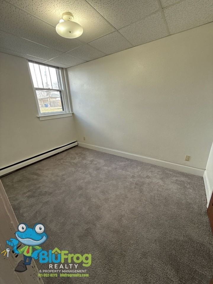 402 2nd Ave Nw #107 - Photo 7 of 8