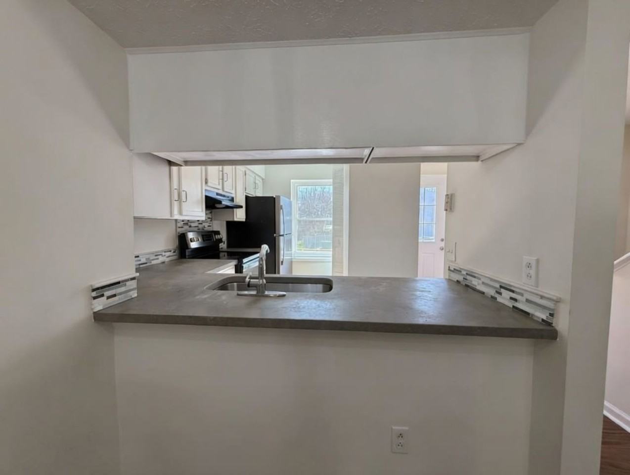 9432 Lexington Cir #1 - Photo 7 of 25
