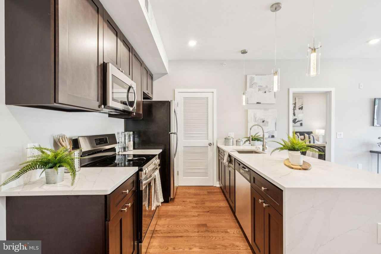 203 Haverford Ave Unit 307 #307 - Photo 5 of 35