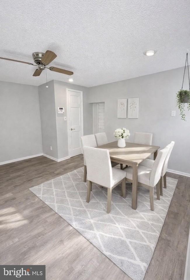 125 Maple St - Photo 3 of 20