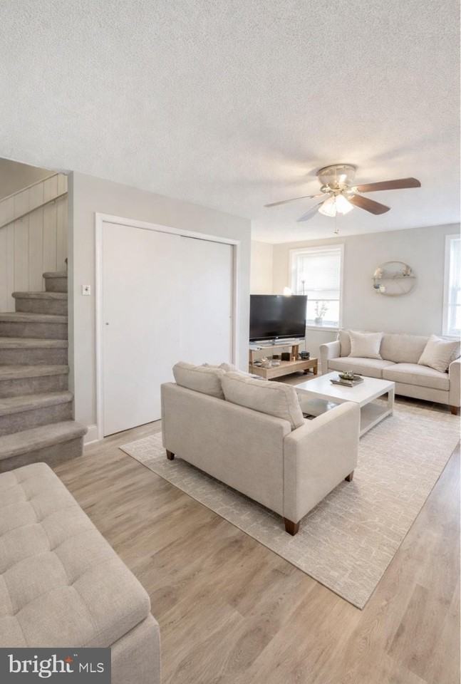 125 Maple St - Photo 7 of 20