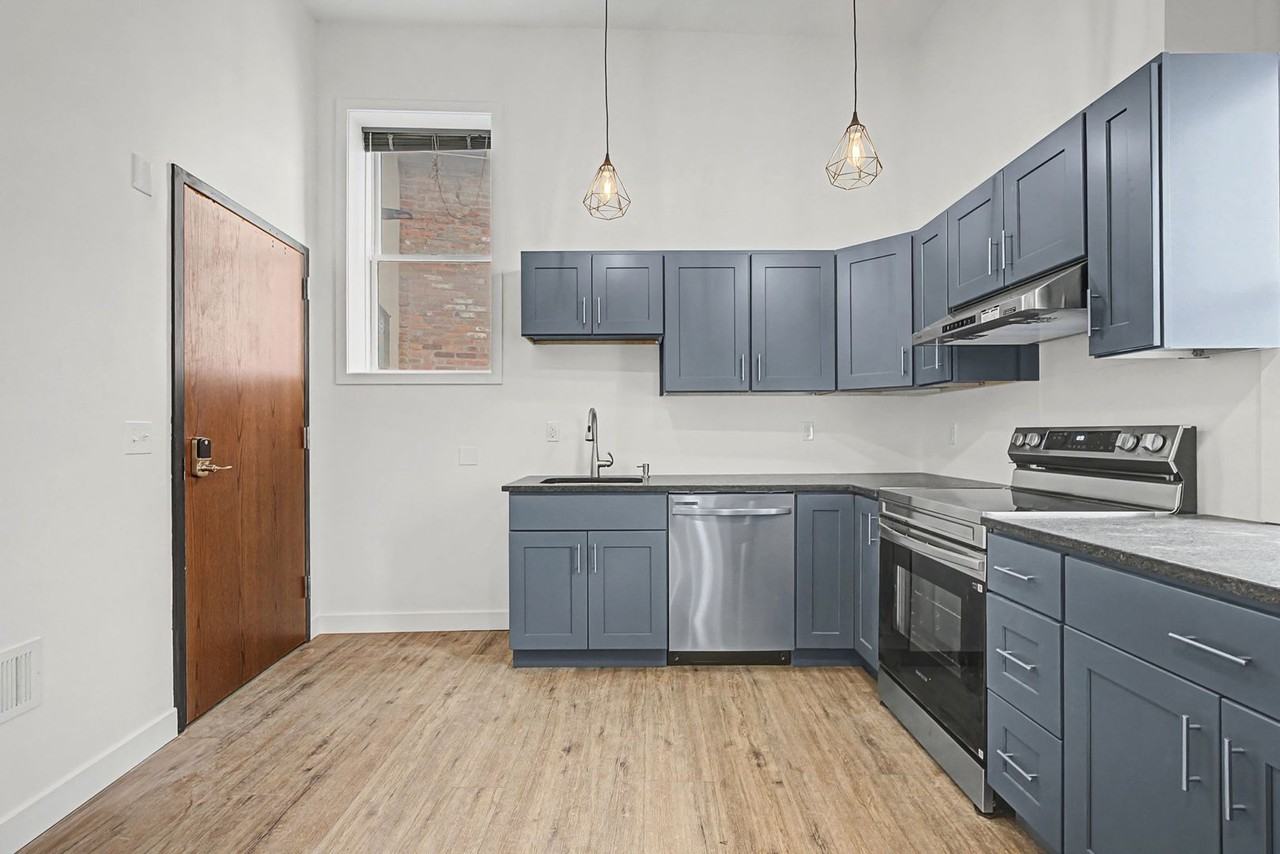 414 Union Street - Photo 2 of 41