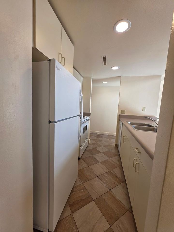 Dunlap Square-Department - Photo 7 of 40