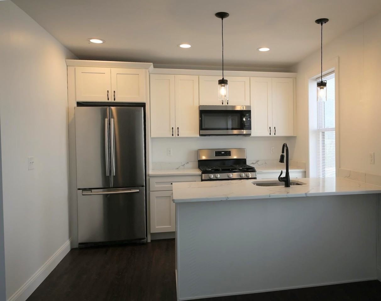 15 E Transit St #2 - Photo 3 of 10