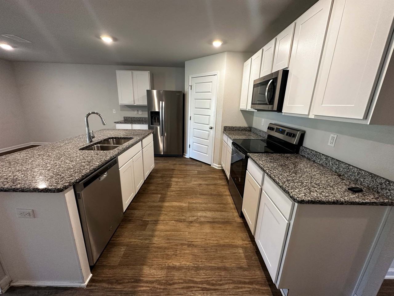 24525 Alamitos Trace Dr #1 - Photo 5 of 27