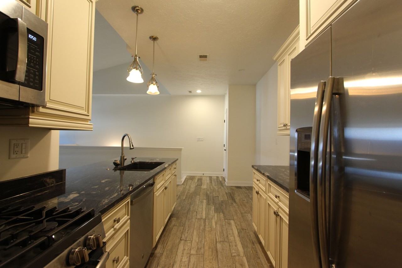 PAR The Pointe at Adams Ridge - Photo 4 of 13